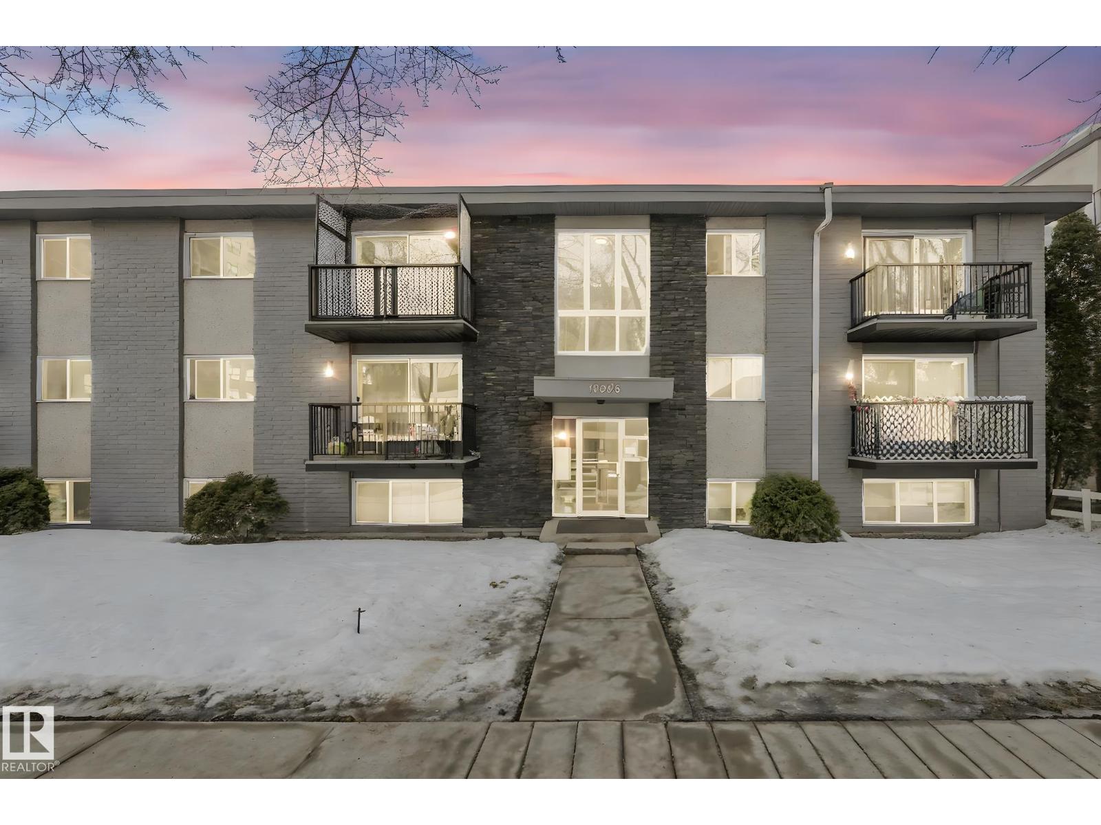 #301 10606 123 ST NW, edmonton, Alberta