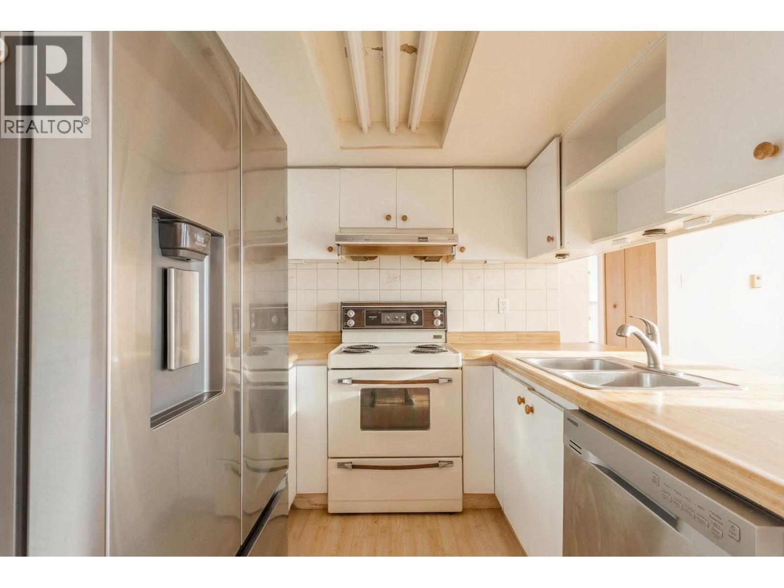 8168 Riel Place, Vancouver, British Columbia  V5S 4B3 - Photo 6 - R3079846