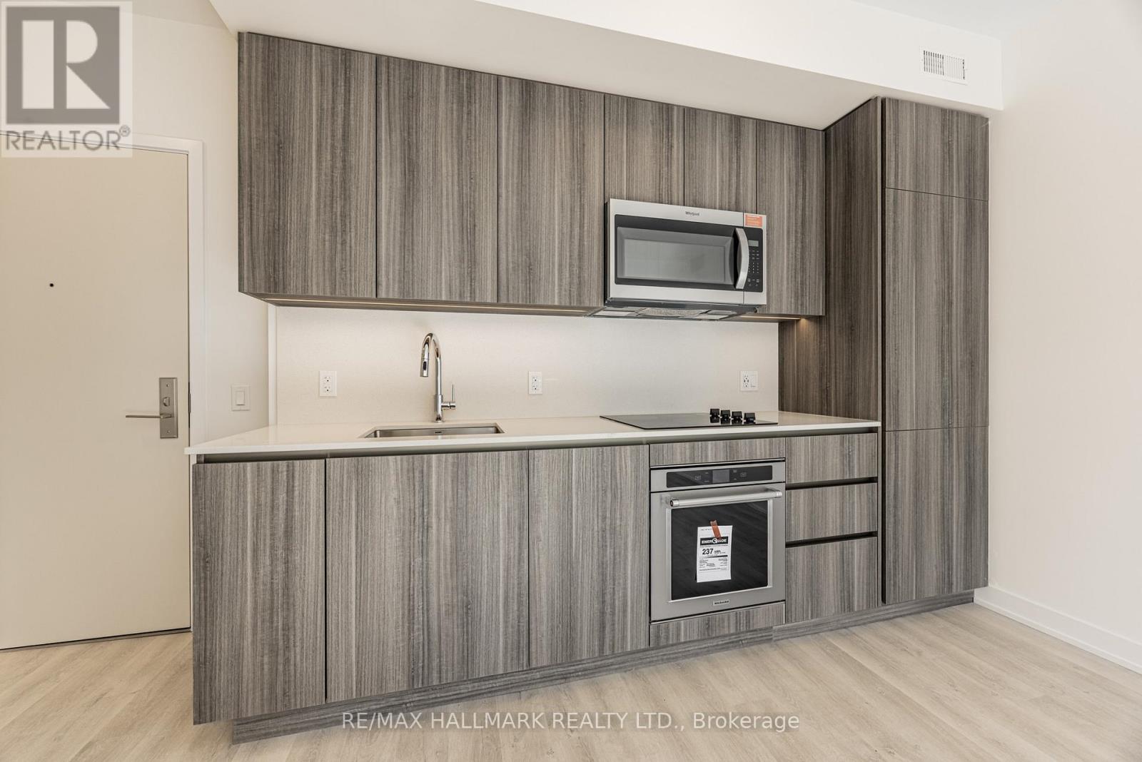 1118 - 15 Richardson Street, Toronto, Ontario  M5A 0Y5 - Photo 2 - C12701446