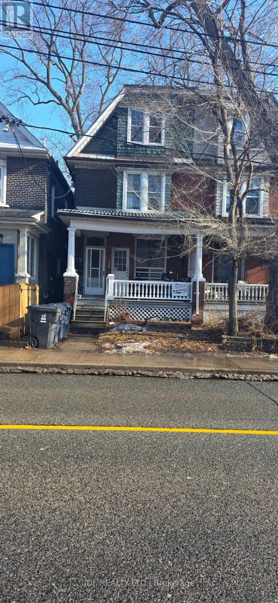 383 Lansdowne Avenue, Toronto, Ontario  M6H 3Y2 - Photo 2 - C12701464