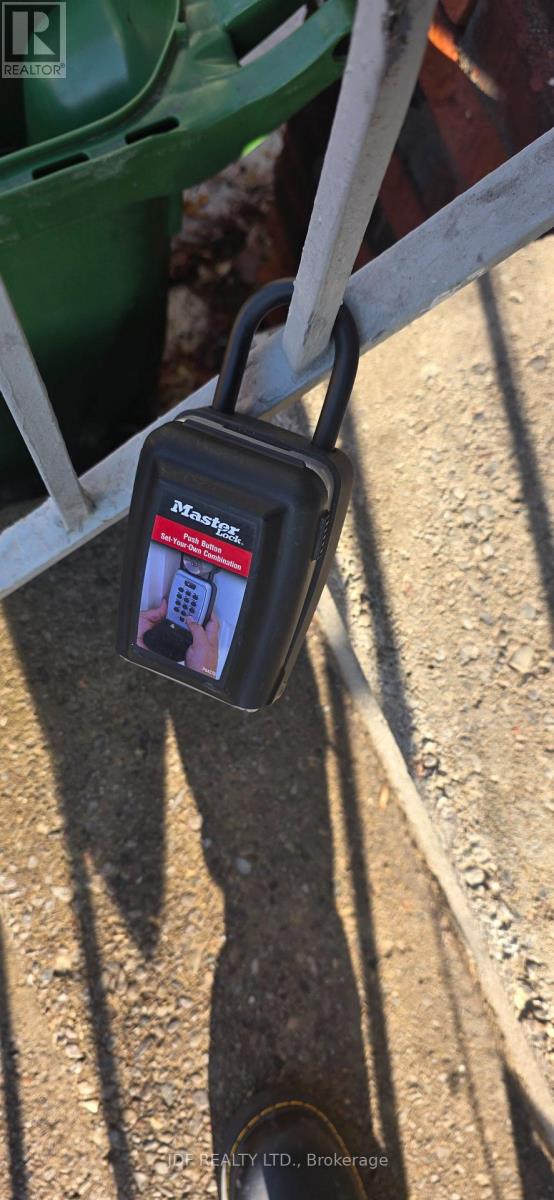 383 Lansdowne Avenue, Toronto, Ontario  M6H 3Y2 - Photo 29 - C12701464