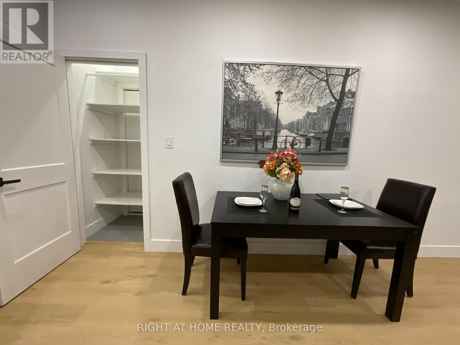 Unit #2  Main Floor - 674 Manning Avenue, Toronto, Ontario  M6G 2W4 - Photo 5 - C12701470