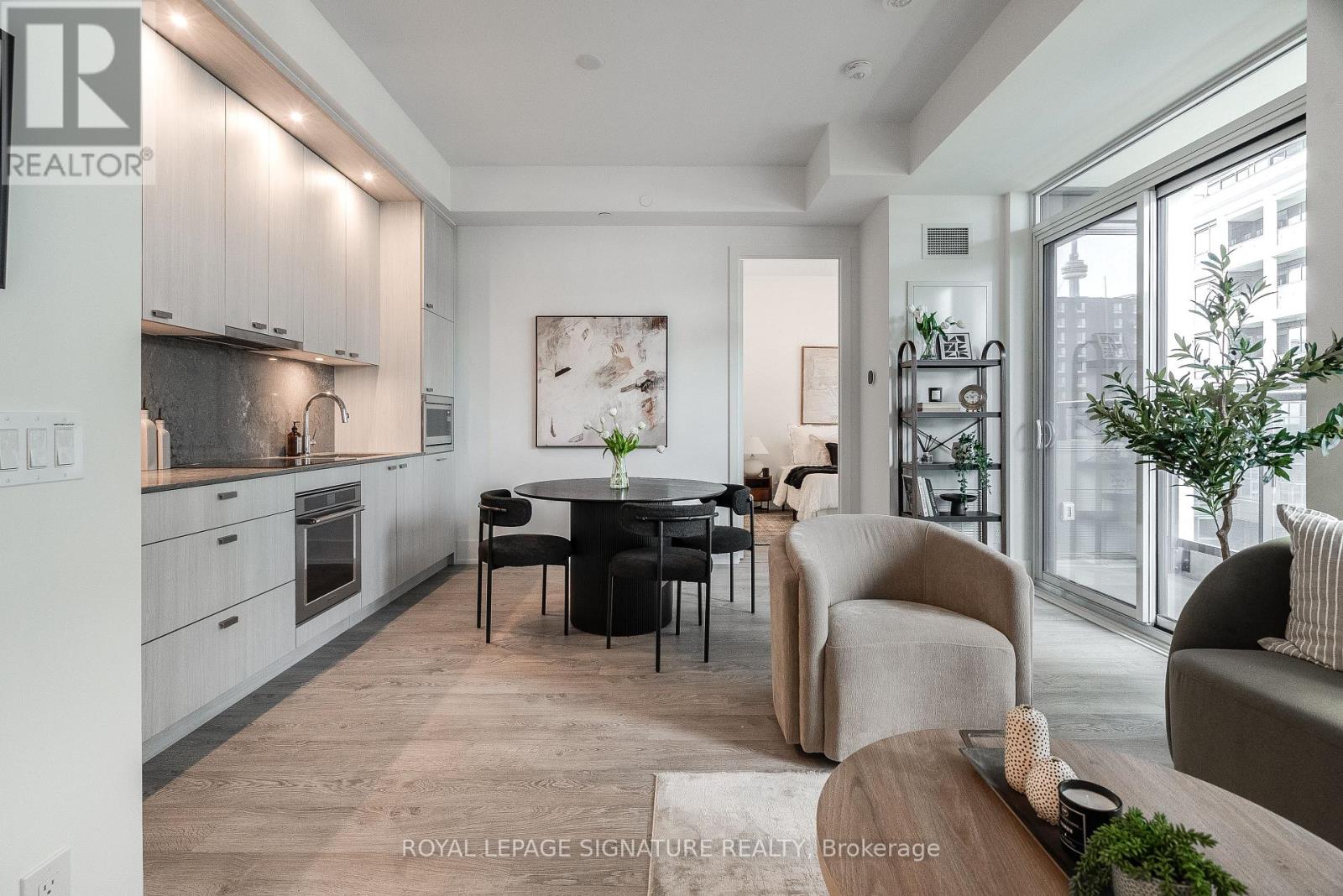 501 - 115 Denison Avenue, Toronto, Ontario  M5T 2N1 - Photo 3 - C12701482