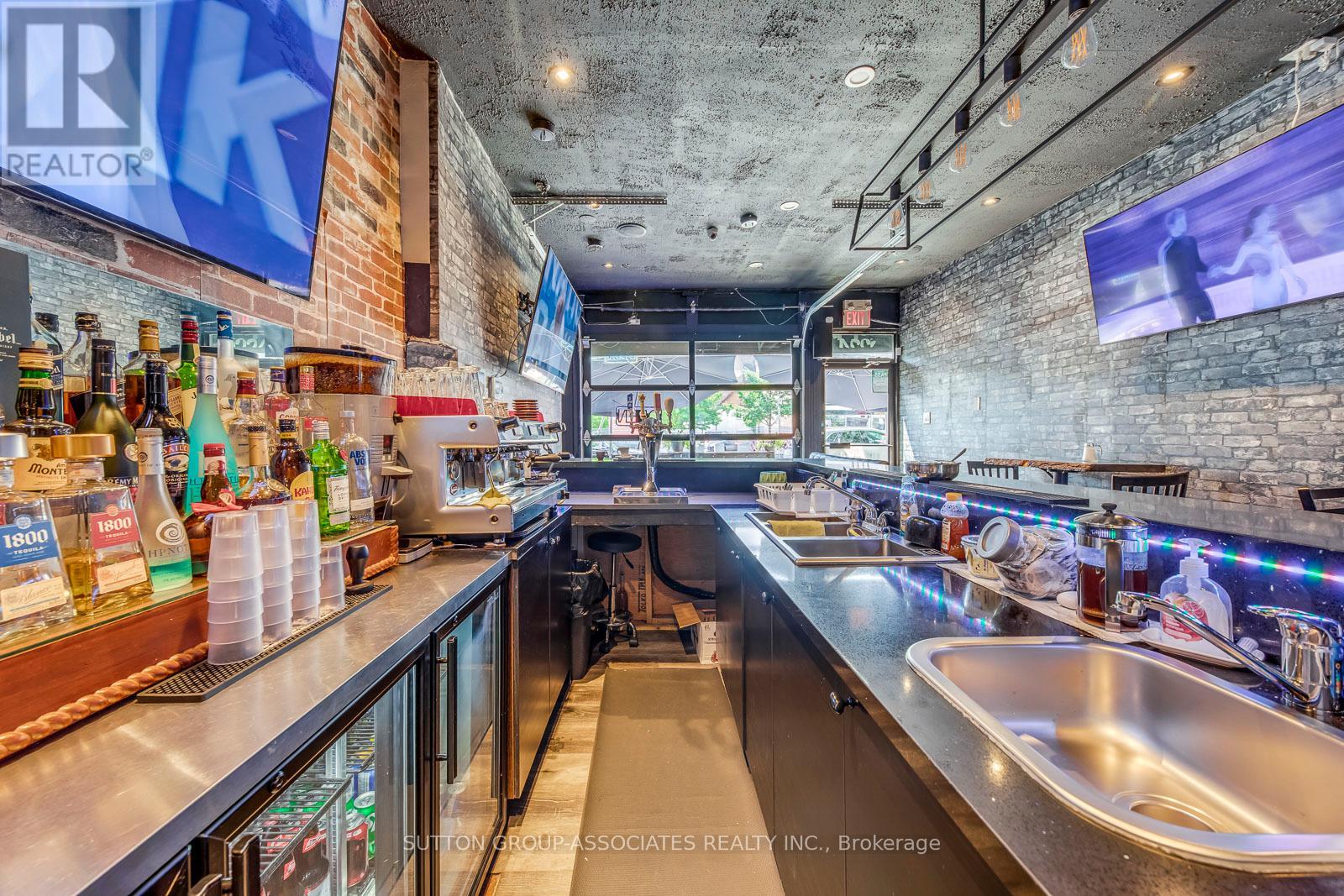 1224 Danforth Avenue, Toronto, Ontario  M4J 1M6 - Photo 17 - E12701426