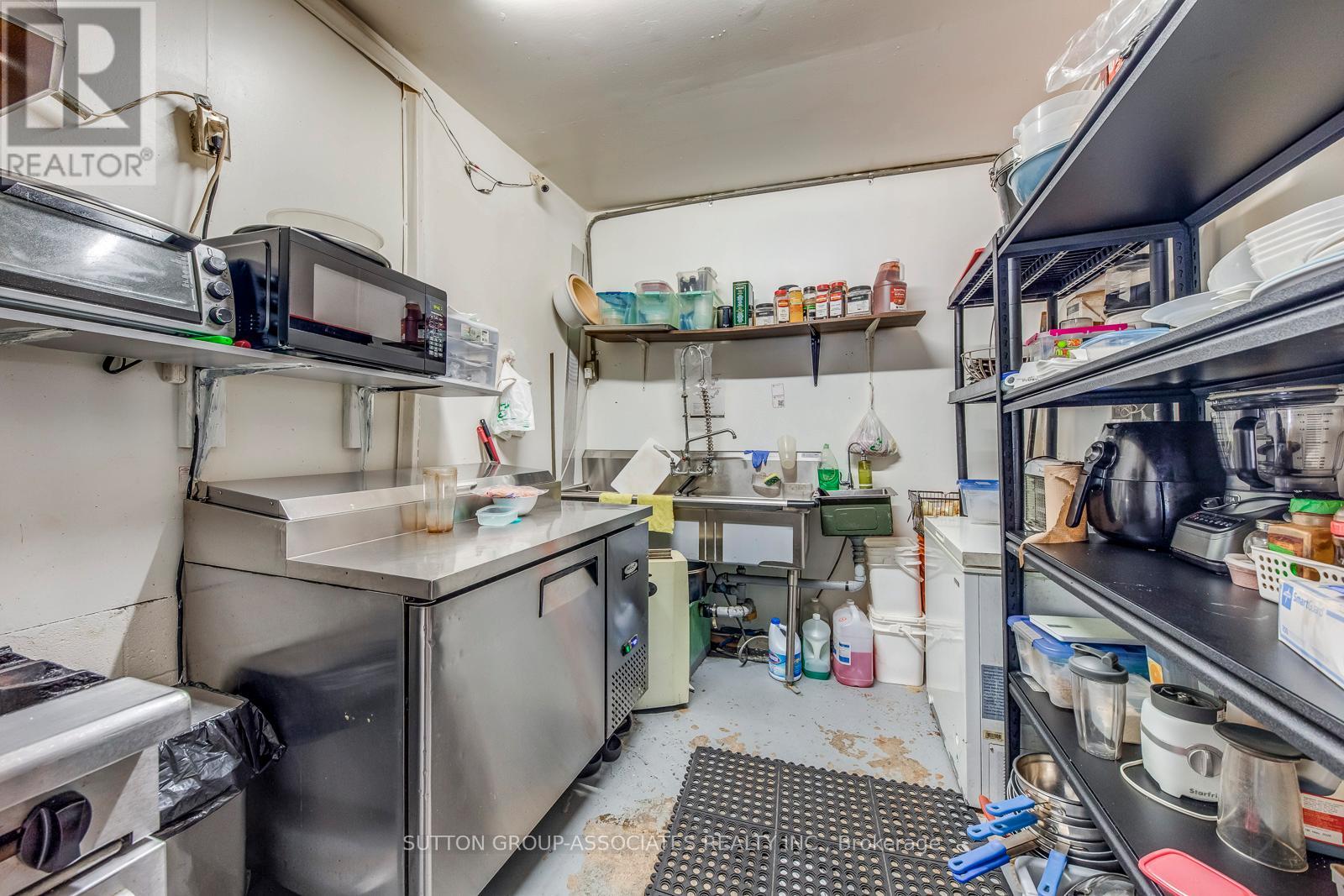 1224 Danforth Avenue, Toronto, Ontario  M4J 1M6 - Photo 18 - E12701426