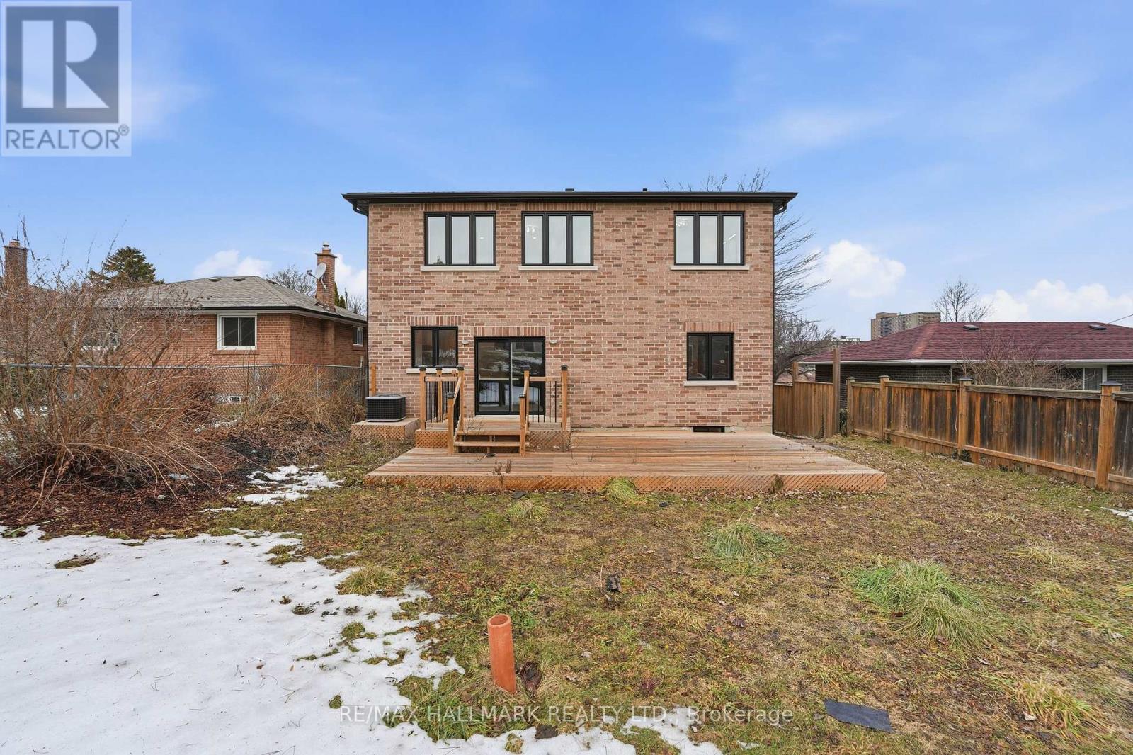 49 Greendowns Drive, Toronto, Ontario  M1M 2G6 - Photo 5 - E12701442