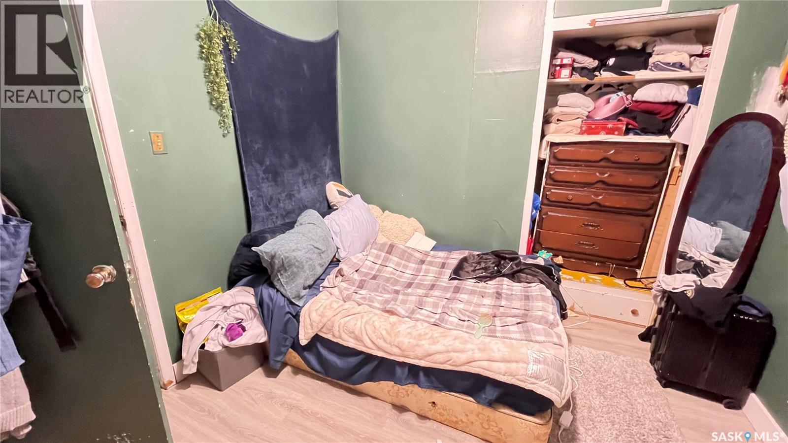 46 Pacific Avenue, Maple Creek, Saskatchewan  S0N 1N0 - Photo 10 - SK026924