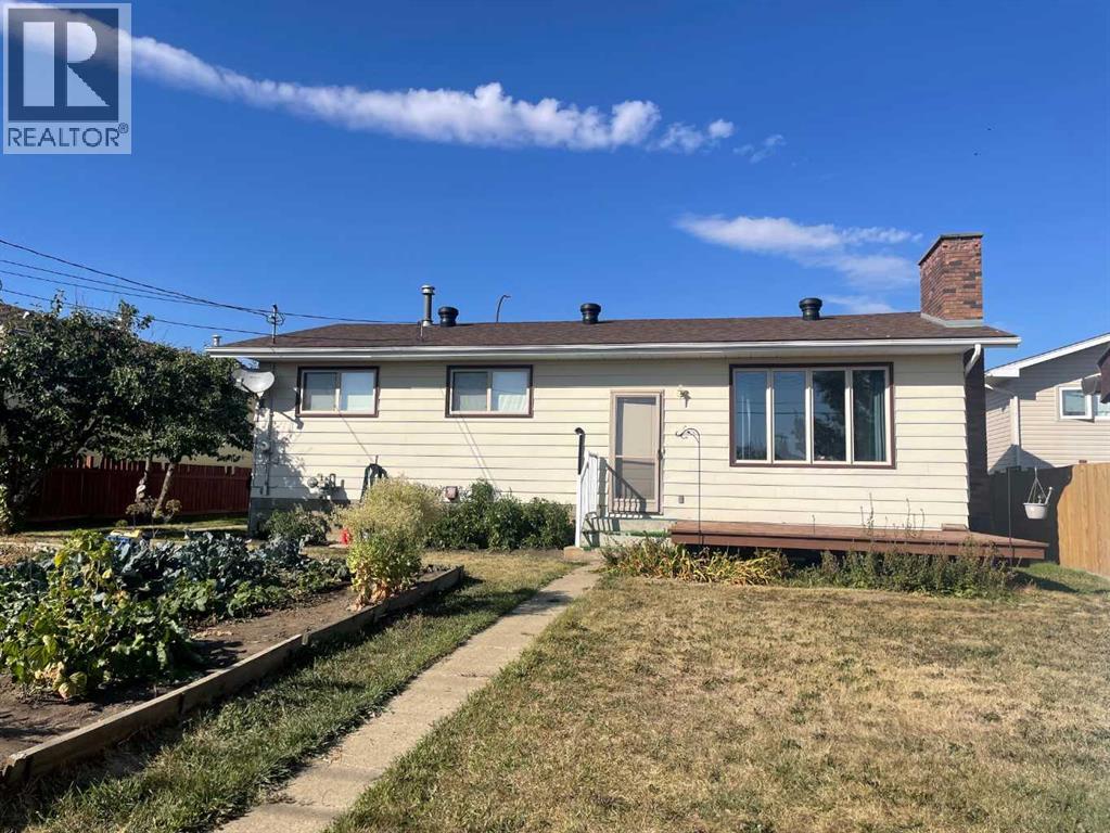 5511 50, Grimshaw, Alberta  T0H 1W0 - Photo 10 - A2258535