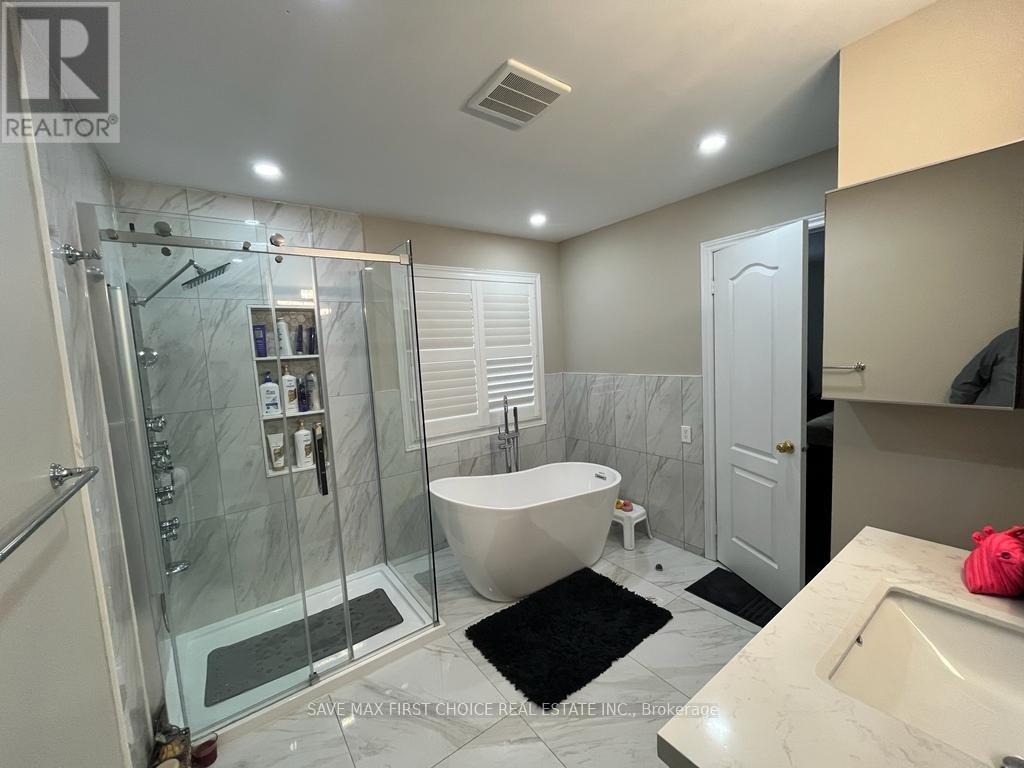 3034 Portree Crescent, Oakville, Ontario  L6M 5C4 - Photo 18 - W12701418