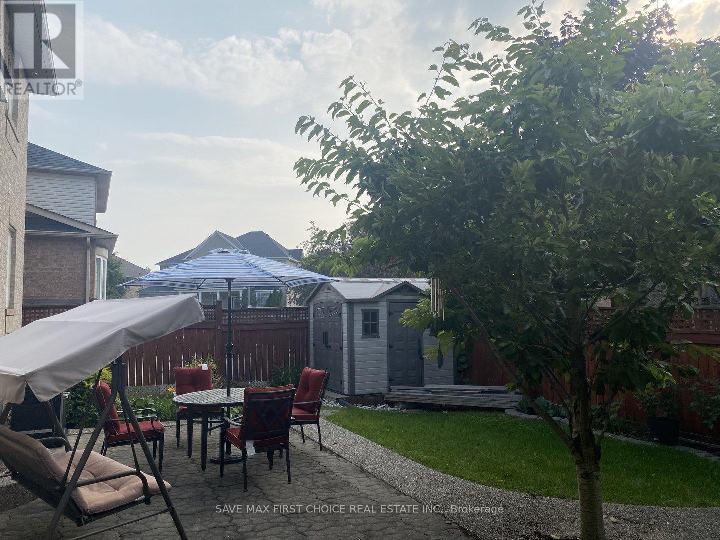 3034 Portree Crescent, Oakville, Ontario  L6M 5C4 - Photo 5 - W12701418