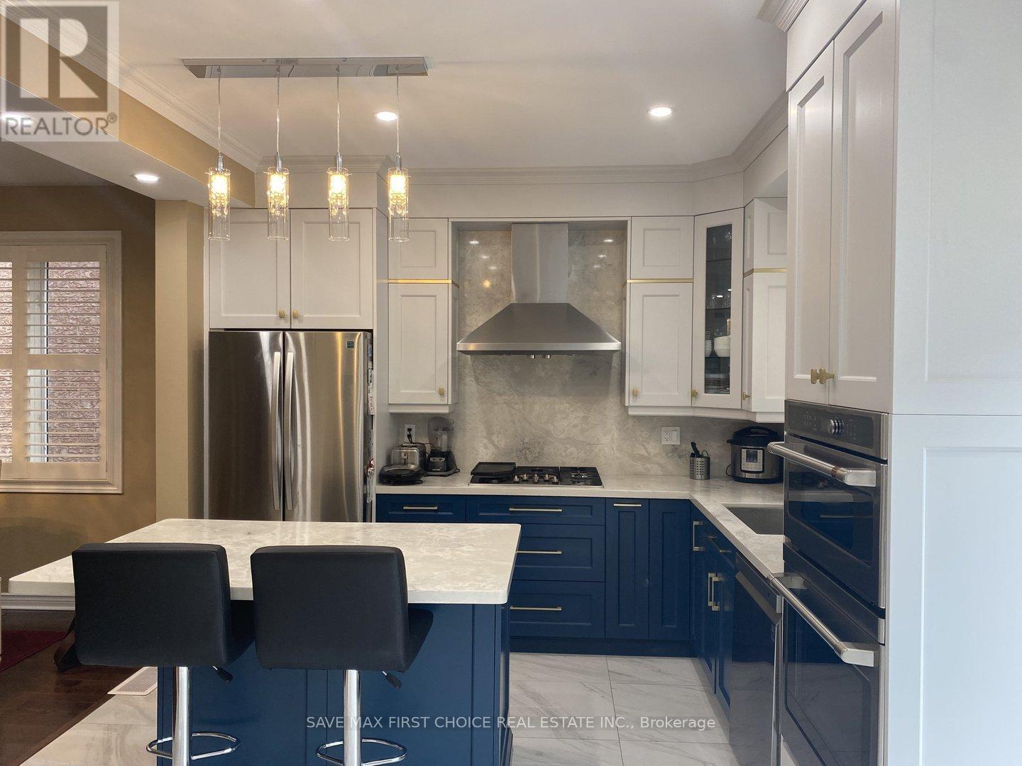 3034 Portree Crescent, Oakville, Ontario  L6M 5C4 - Photo 8 - W12701418