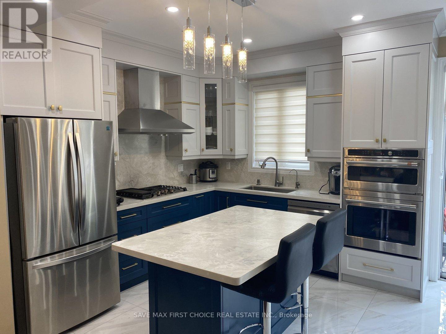 3034 Portree Crescent, Oakville, Ontario  L6M 5C4 - Photo 9 - W12701418