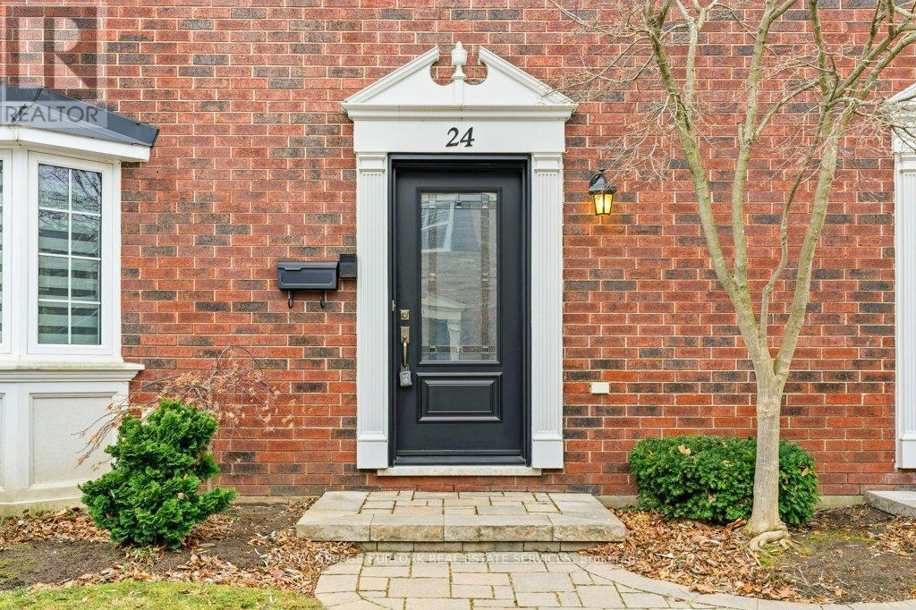 24 - 2407 Woodward Avenue, Burlington, Ontario  L7R 4J2 - Photo 2 - W12701424