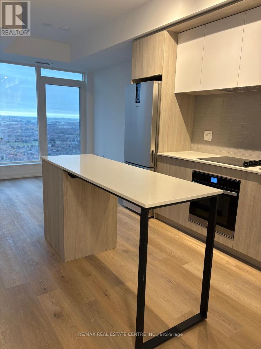 3702 - 395 Square One Drive, Mississauga, Ontario  L5B 0P6 - Photo 15 - W12701428