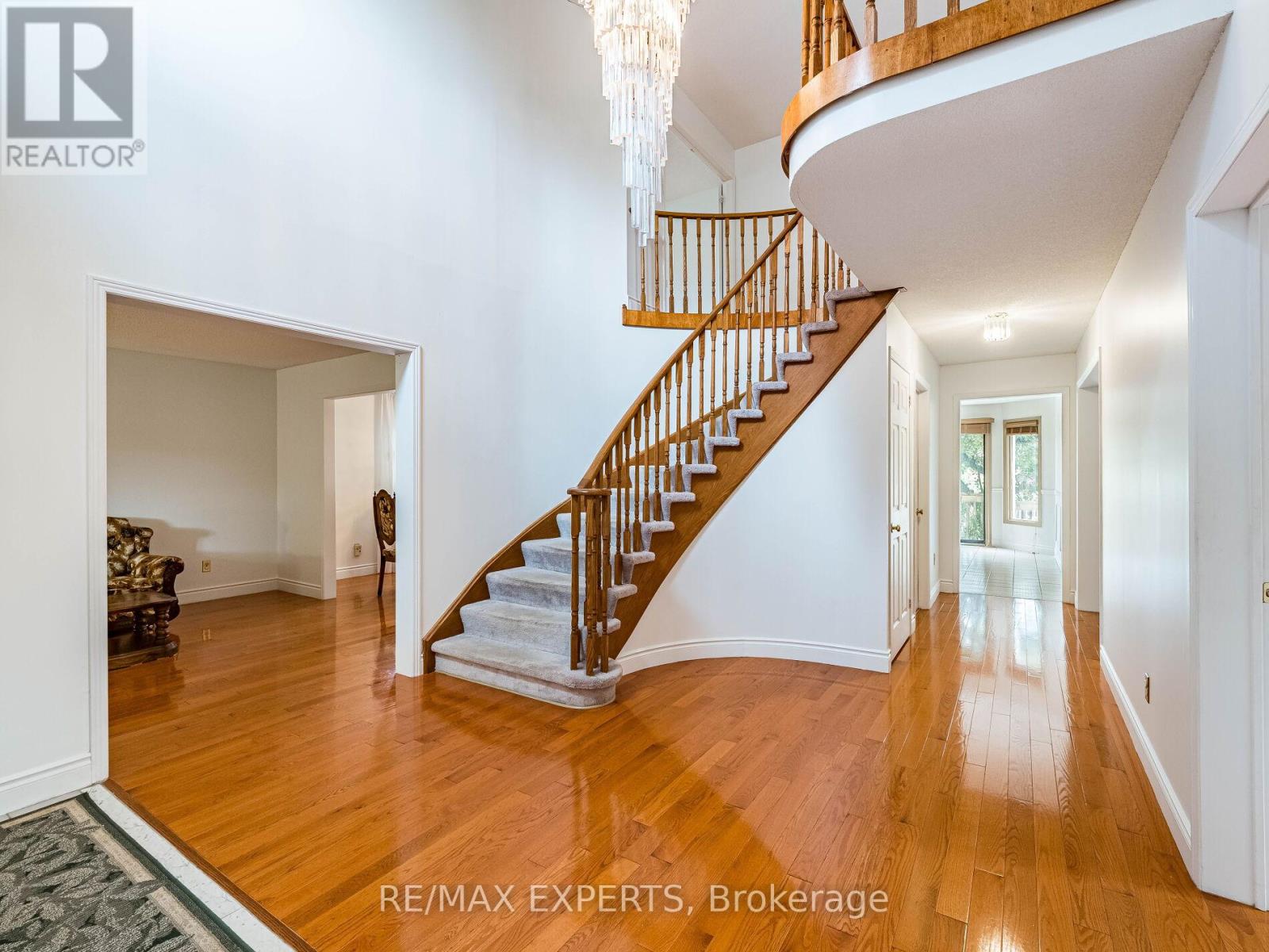 31 Mccabe Crescent, Caledon, Ontario  L7E 5X1 - Photo 12 - W12701440