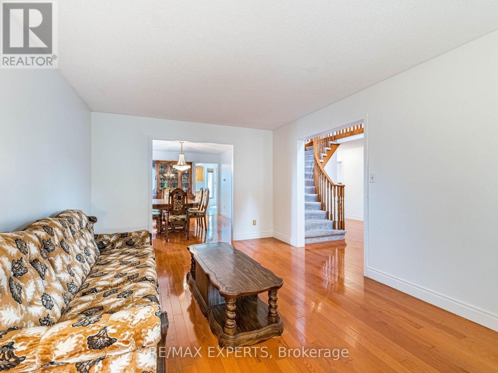 31 Mccabe Crescent, Caledon, Ontario  L7E 5X1 - Photo 16 - W12701440