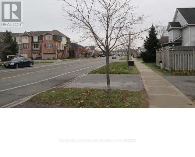 5117 Dryden Avenue N, Burlington, Ontario  L7L 6L3 - Photo 7 - W12701454