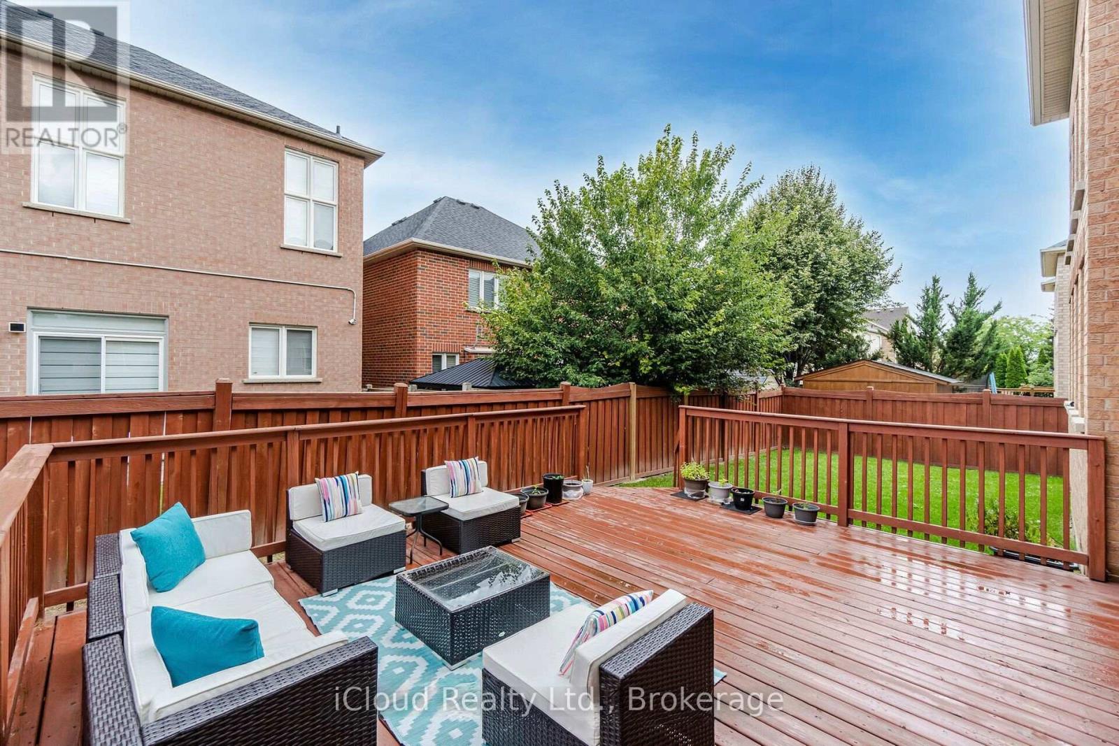 32 Radial Street, Brampton, Ontario  L6Y 5K7 - Photo 15 - W12701466