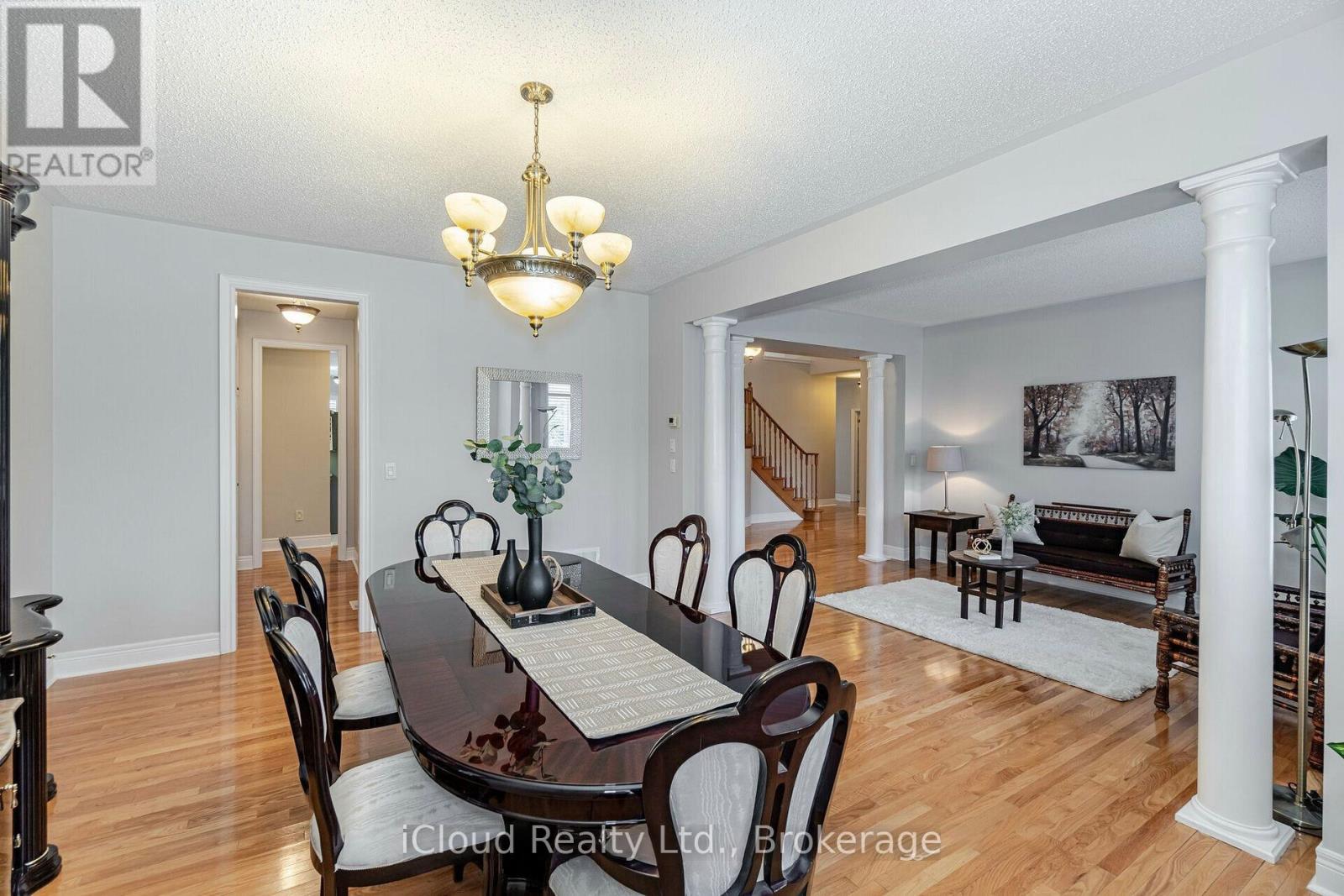 32 Radial Street, Brampton, Ontario  L6Y 5K7 - Photo 3 - W12701466