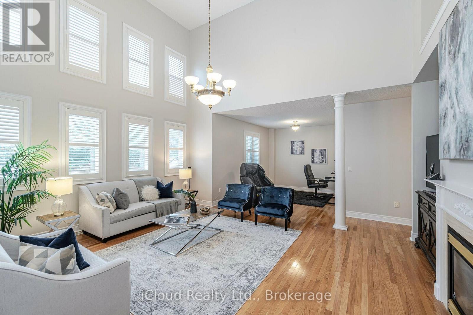 32 Radial Street, Brampton, Ontario  L6Y 5K7 - Photo 5 - W12701466