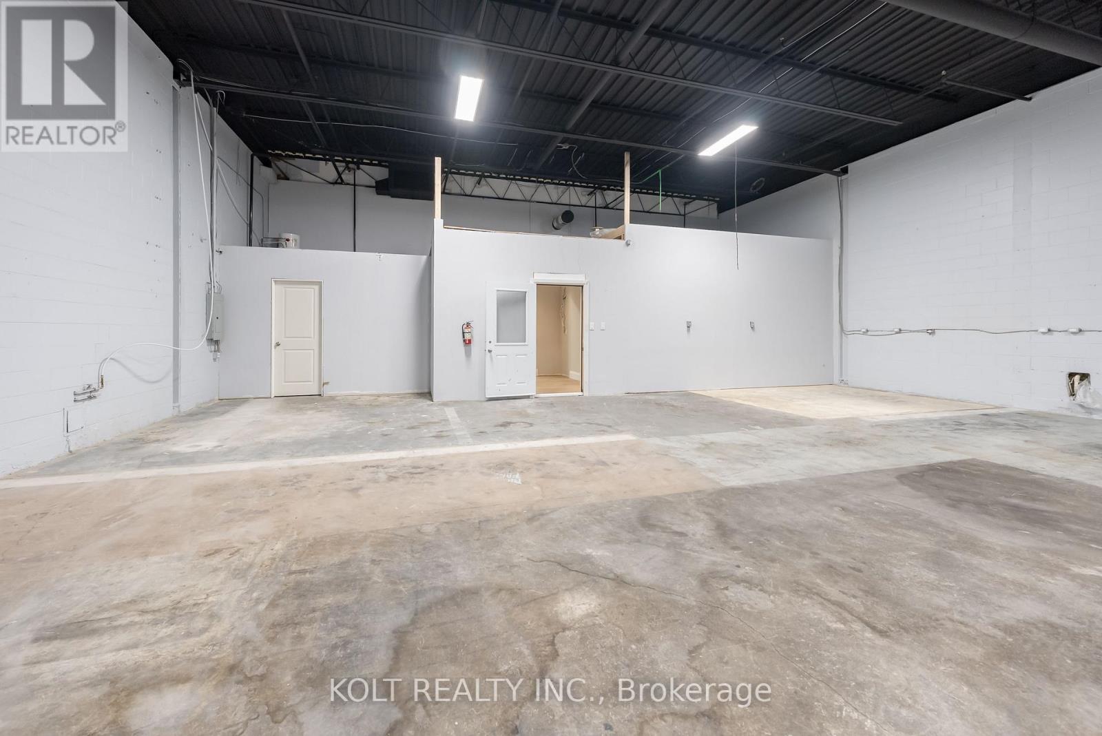 5-6 - 67 Westmore Drive, Toronto, Ontario  M9V 3Y6 - Photo 18 - W12701472