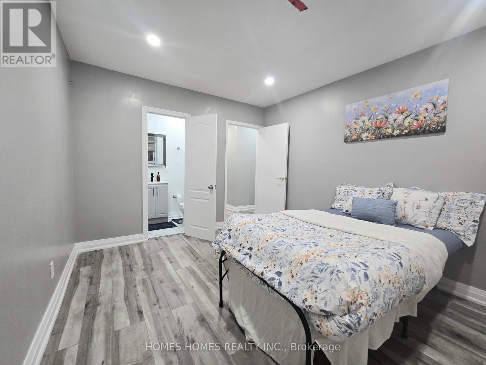 65 Elnathan Crescent, Toronto, Ontario  M9L 2G2 - Photo 19 - W12701480