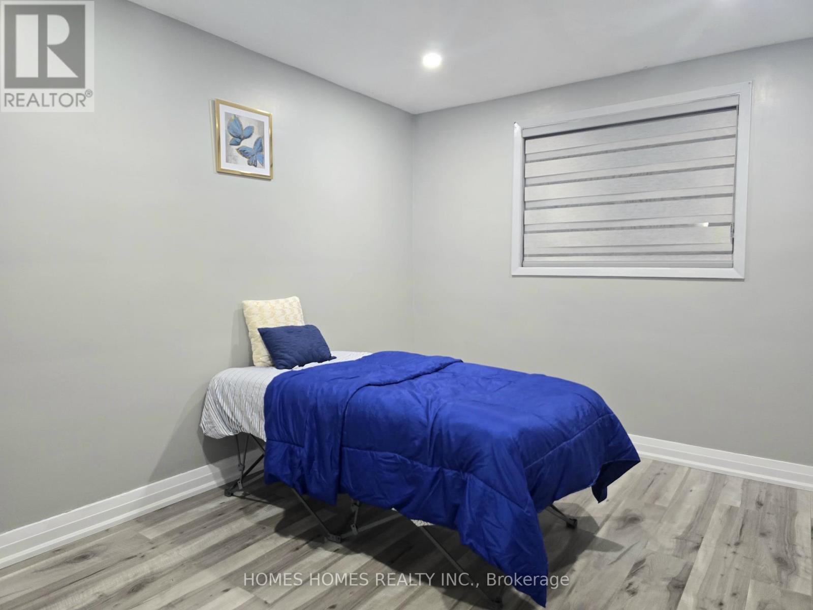 65 Elnathan Crescent, Toronto, Ontario  M9L 2G2 - Photo 24 - W12701480