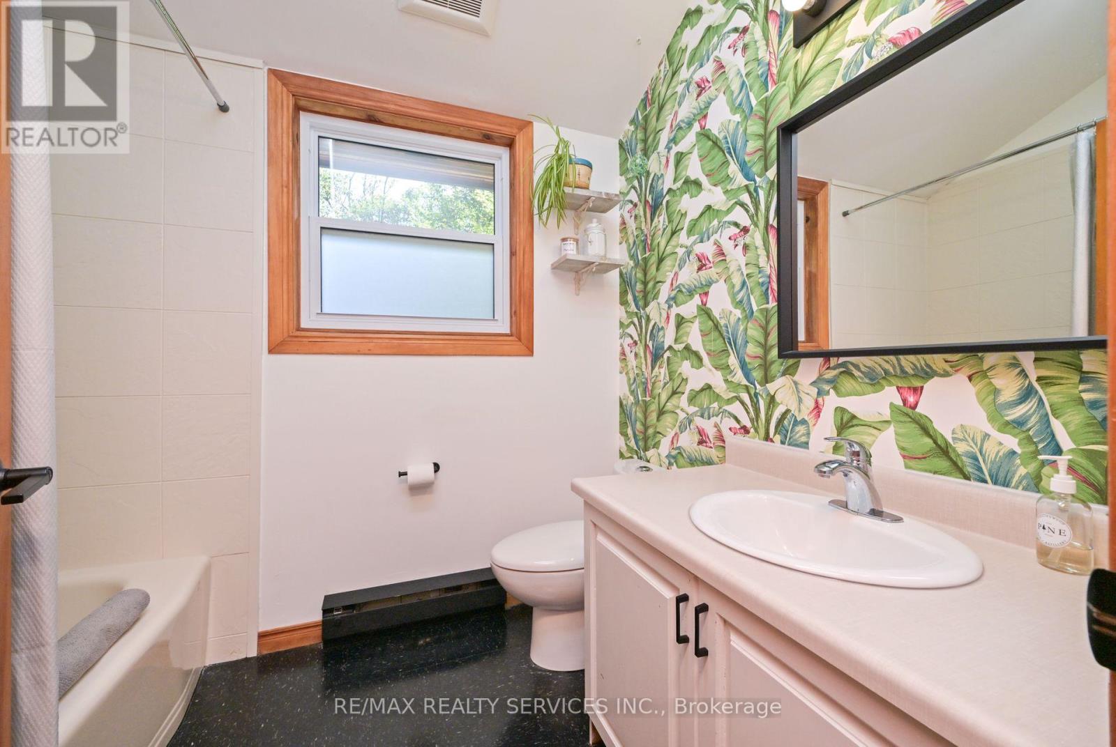 1 Mountainview Road, Mulmur, Ontario  L9V 3H5 - Photo 21 - X12701422