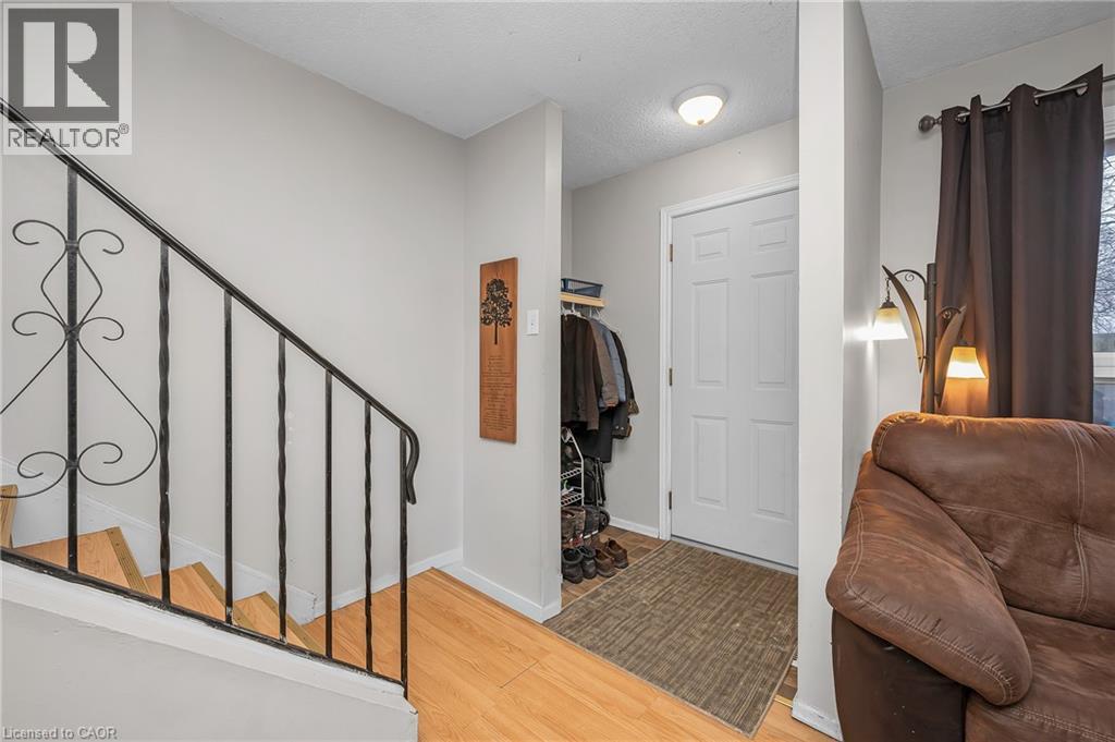 165 Limeridge Road W Unit# 2, Hamilton, Ontario  L9C 2V4 - Photo 8 - 40797837