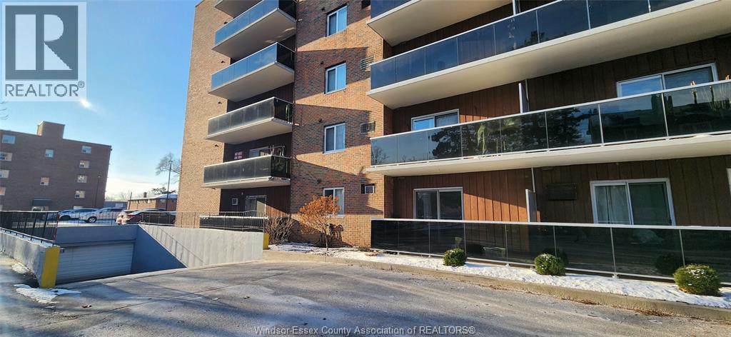 3900 Wyandotte Street East Unit# 517, Windsor, Ontario  N8Y 1B3 - Photo 2 - 26001205
