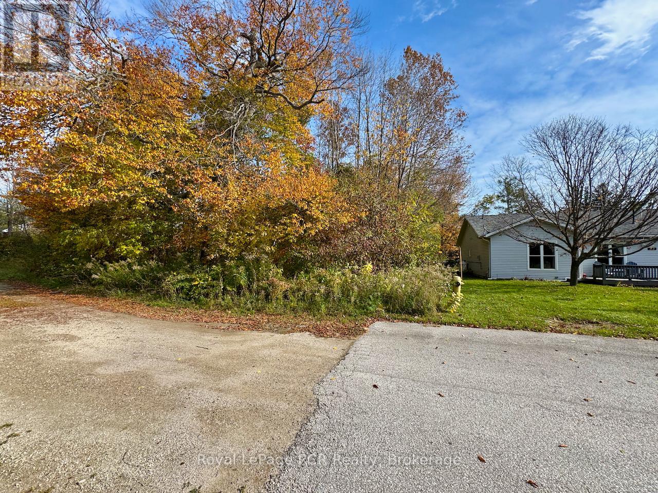 35 Byron Street, Northern Bruce Peninsula, Ontario  N0H 1W0 - Photo 13 - X12701552