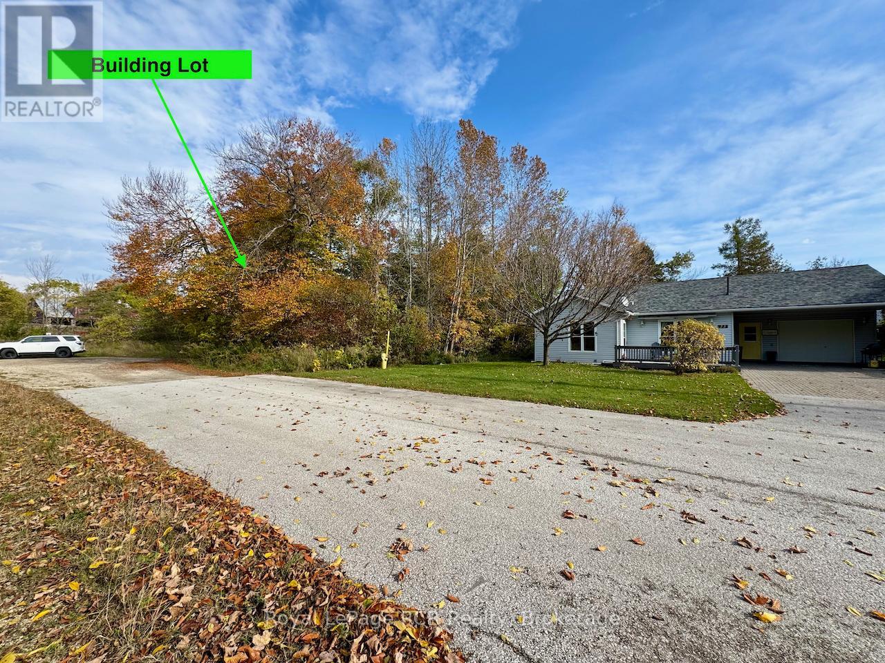 35 Byron Street, Northern Bruce Peninsula, Ontario  N0H 1W0 - Photo 8 - X12701552