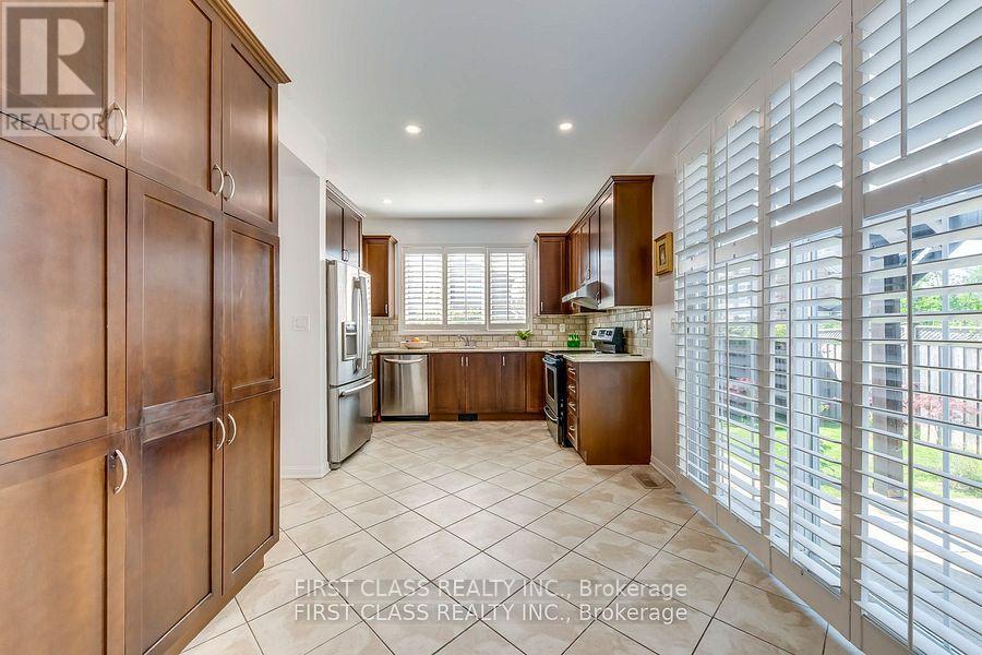 720 Savoline Boulevard, Milton, Ontario  L9T 0X4 - Photo 15 - W12698634