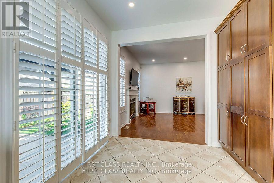 720 Savoline Boulevard, Milton, Ontario  L9T 0X4 - Photo 18 - W12698634