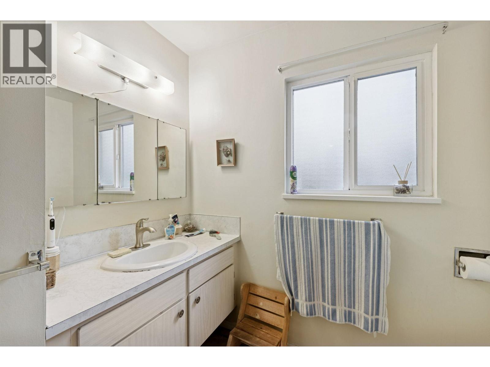 5045 10a Avenue, Delta, British Columbia  V4M 1X9 - Photo 19 - R3080077