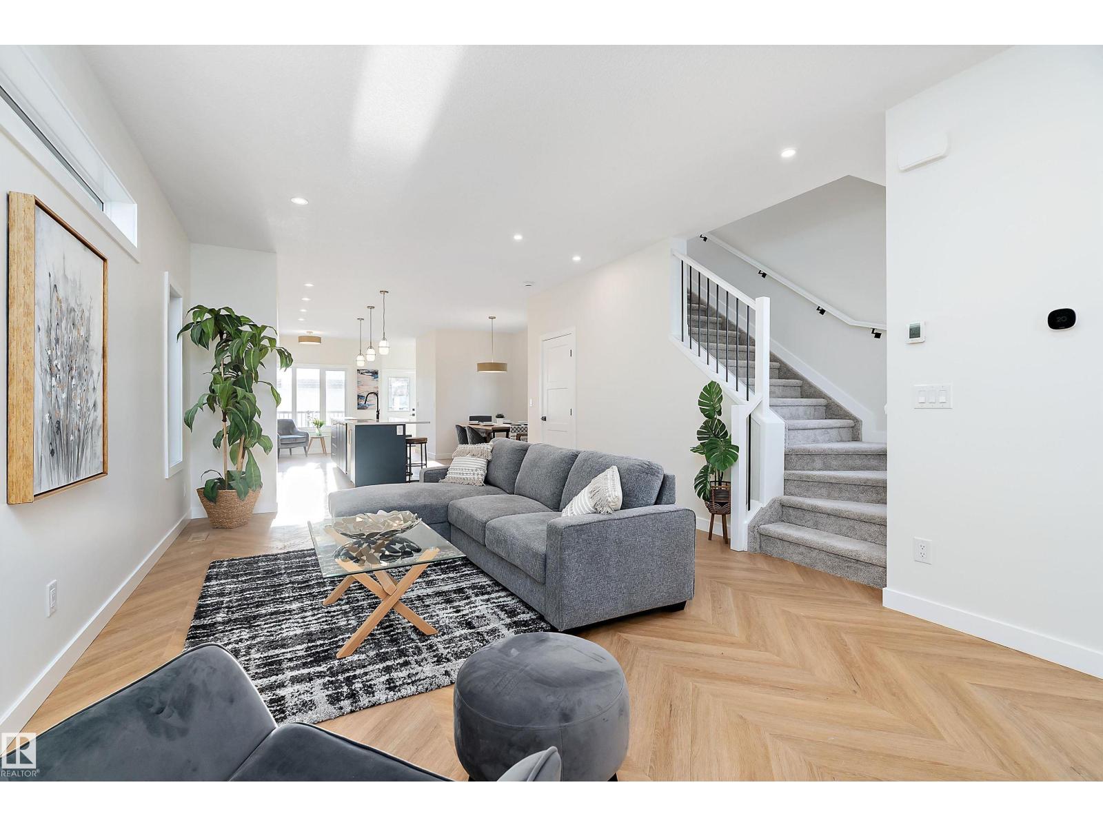 7509 Rowland Rd Nw, Edmonton, Alberta  T6A 3W4 - Photo 9 - E4470159