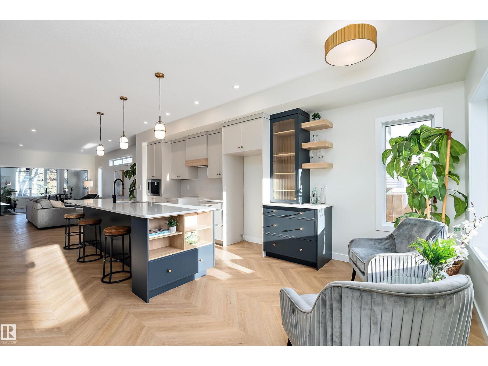 7509 Rowland Rd Nw, Edmonton, Alberta  T6A 3W4 - Photo 6 - E4470159