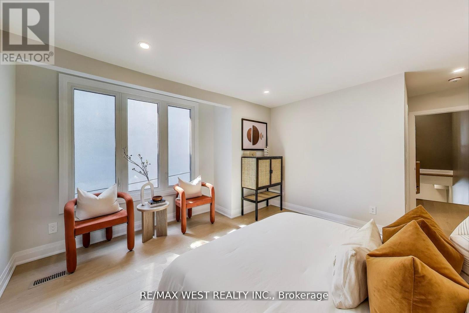 21 Rolyat Street, Toronto, Ontario  M6J 1S5 - Photo 13 - C12701538