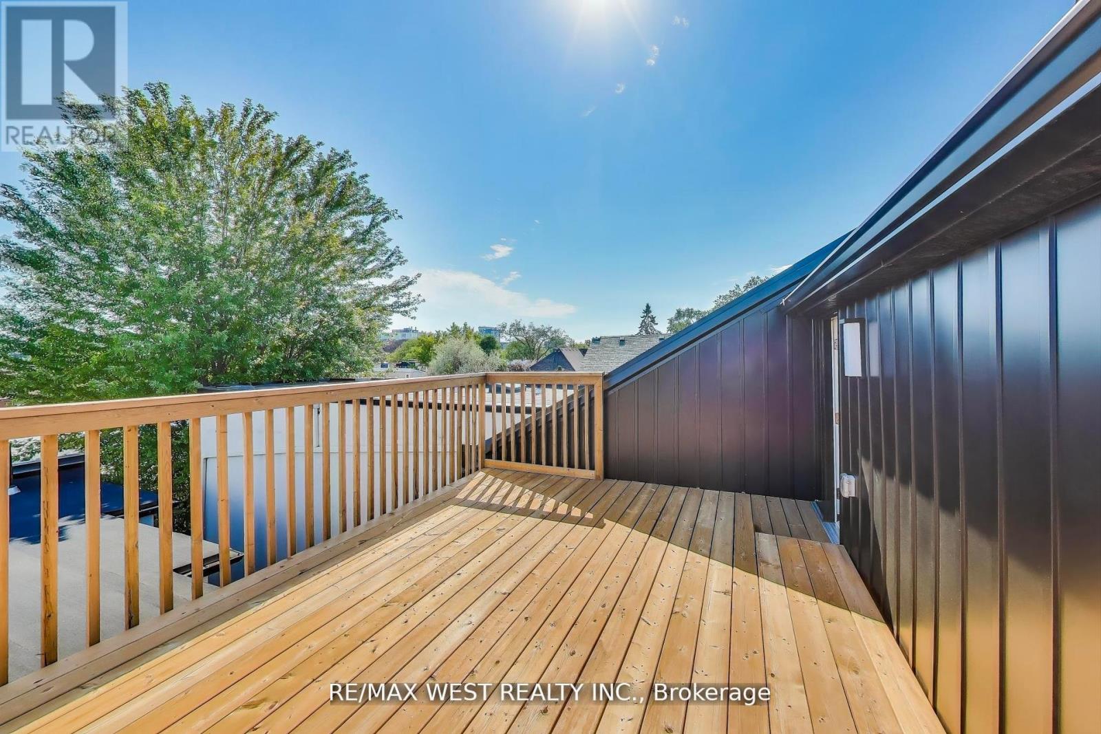 21 Rolyat Street, Toronto, Ontario  M6J 1S5 - Photo 27 - C12701538