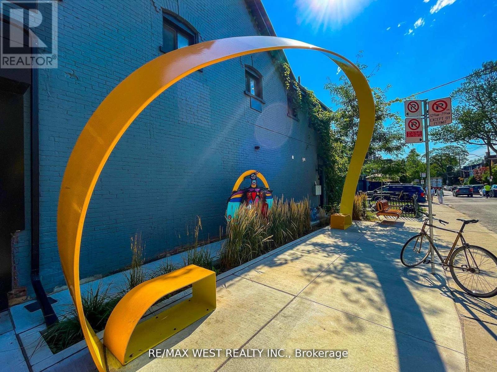 21 Rolyat Street, Toronto, Ontario  M6J 1S5 - Photo 47 - C12701538