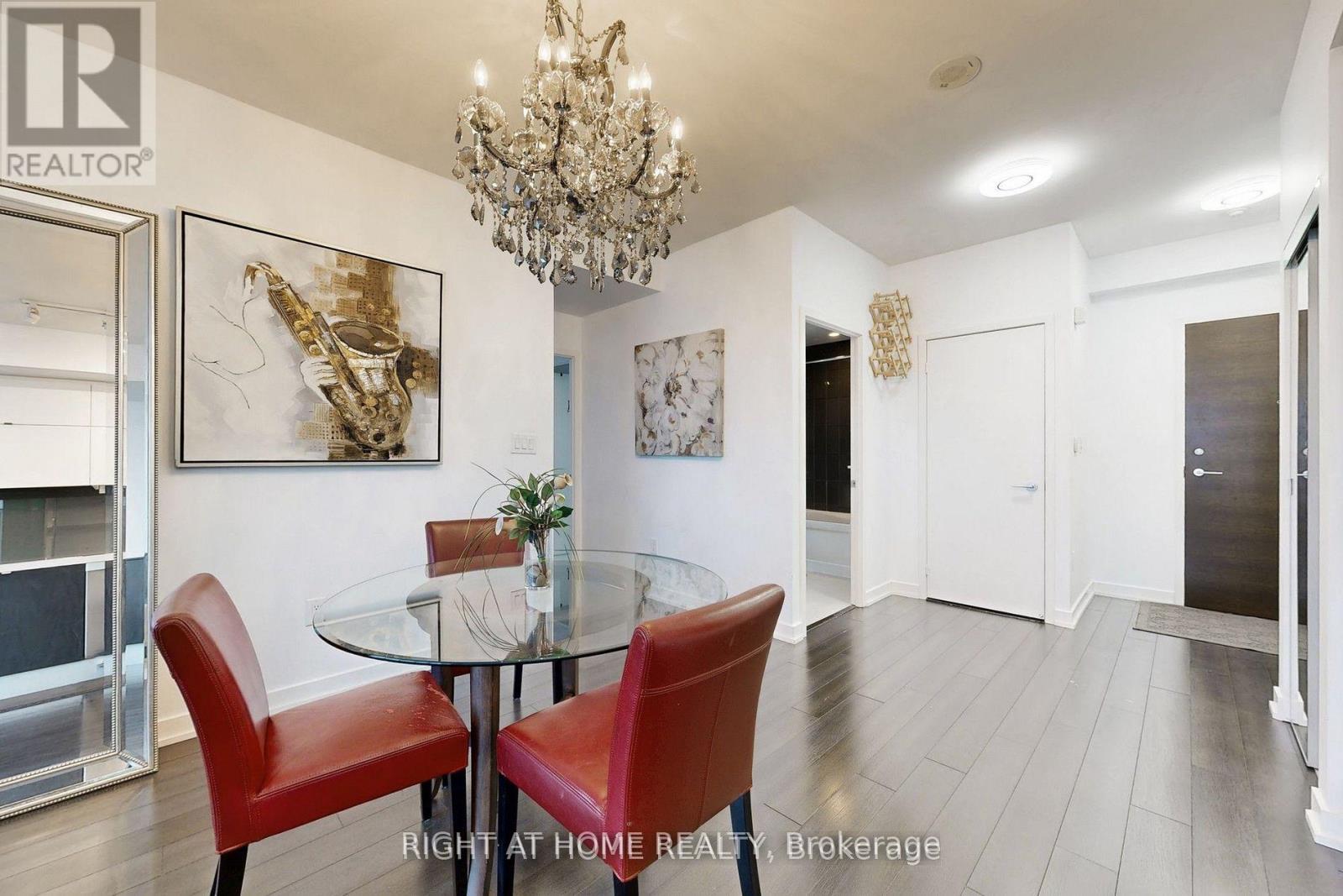 4309 - 21 Iceboat Terrace, Toronto, Ontario  M5V 4A9 - Photo 13 - C12701540