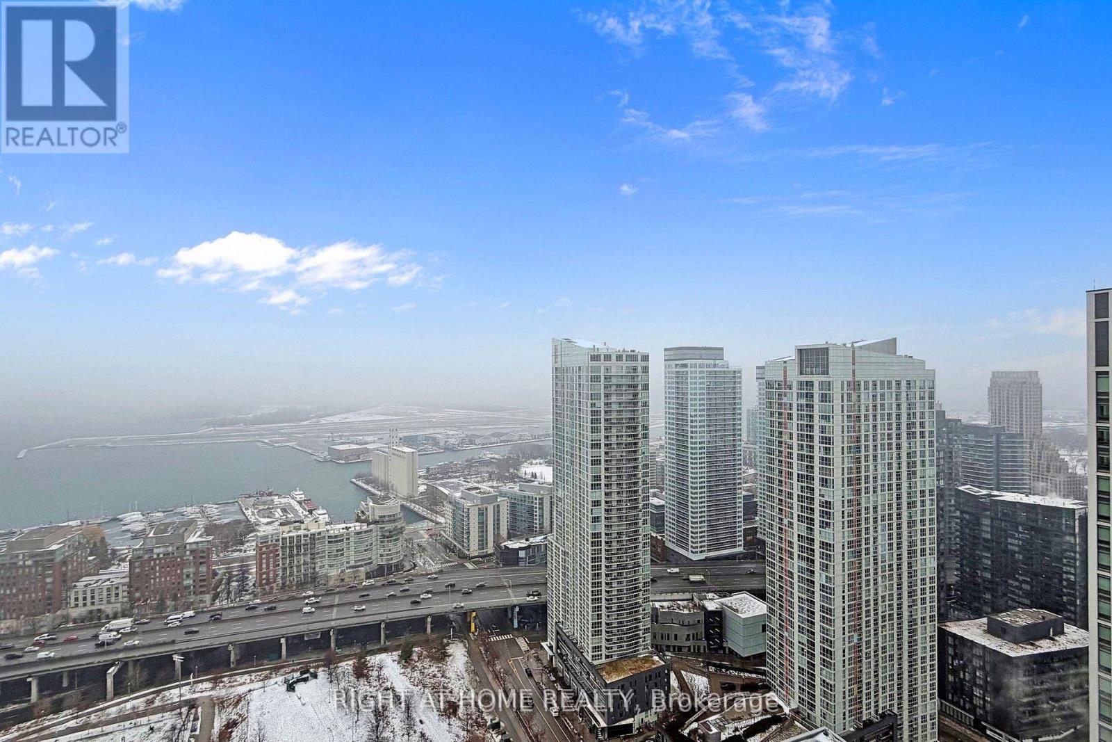 4309 - 21 Iceboat Terrace, Toronto, Ontario  M5V 4A9 - Photo 18 - C12701540