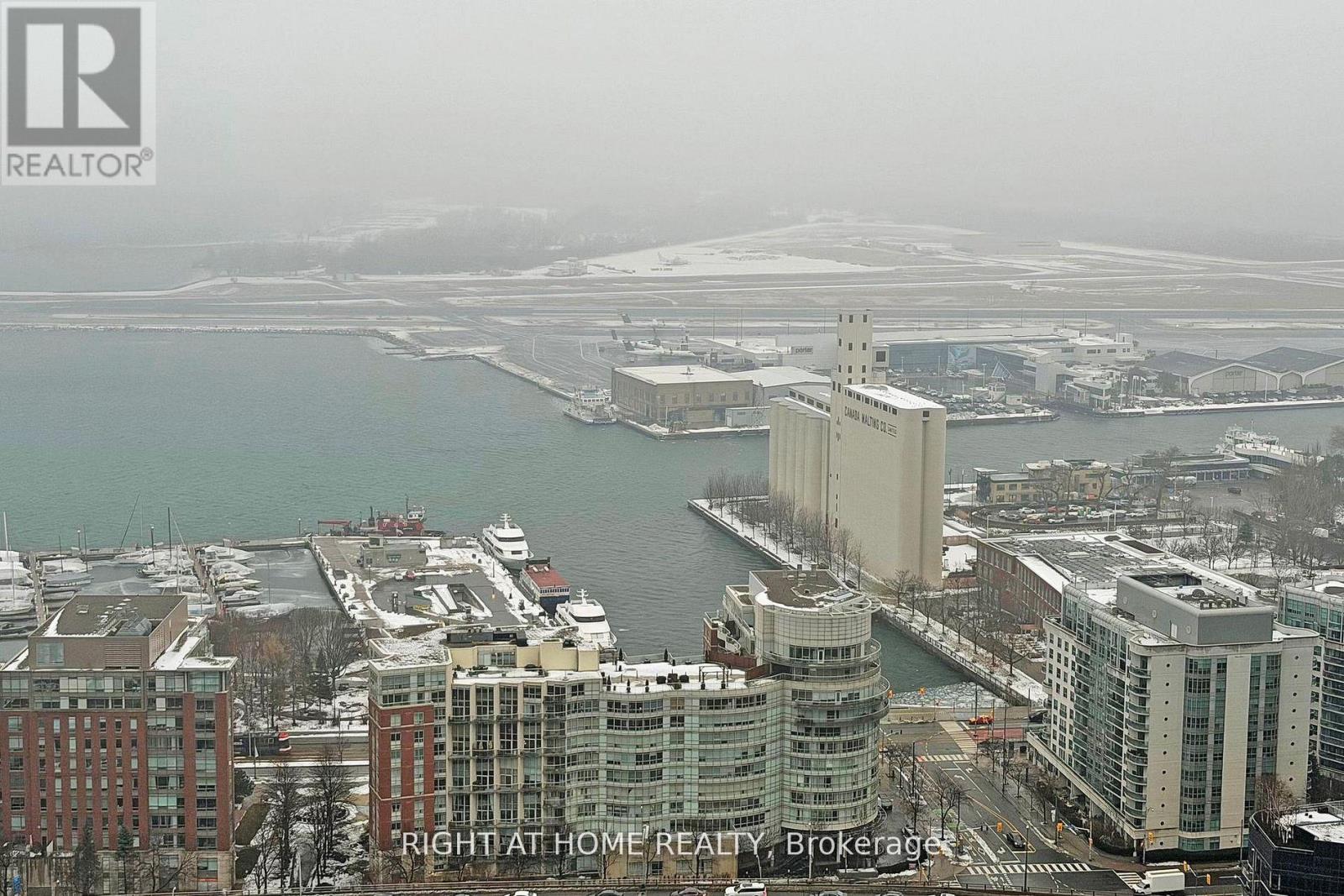 4309 - 21 Iceboat Terrace, Toronto, Ontario  M5V 4A9 - Photo 2 - C12701540