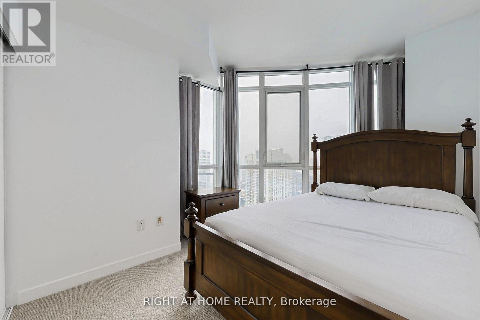 4309 - 21 Iceboat Terrace, Toronto, Ontario  M5V 4A9 - Photo 22 - C12701540