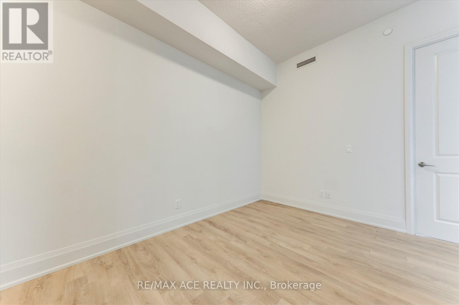 2606 - 20 Meadowglen Place, Toronto, Ontario  M1G 0A9 - Photo 11 - E12701520