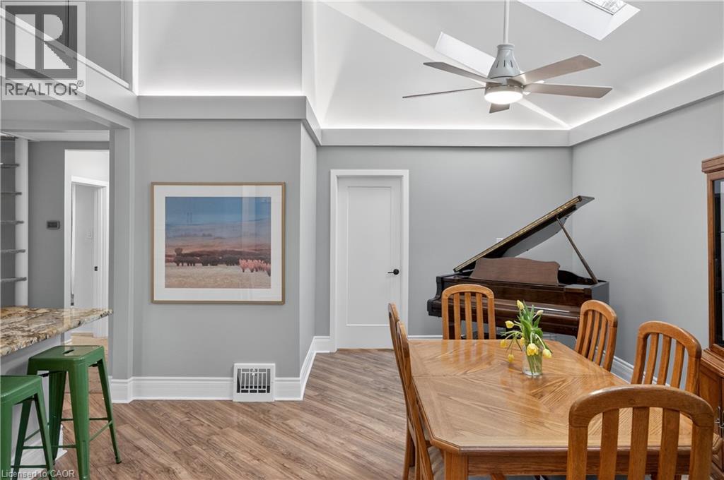 486 East 38th Street, Hamilton, Ontario  L8V 4G8 - Photo 10 - 40798916