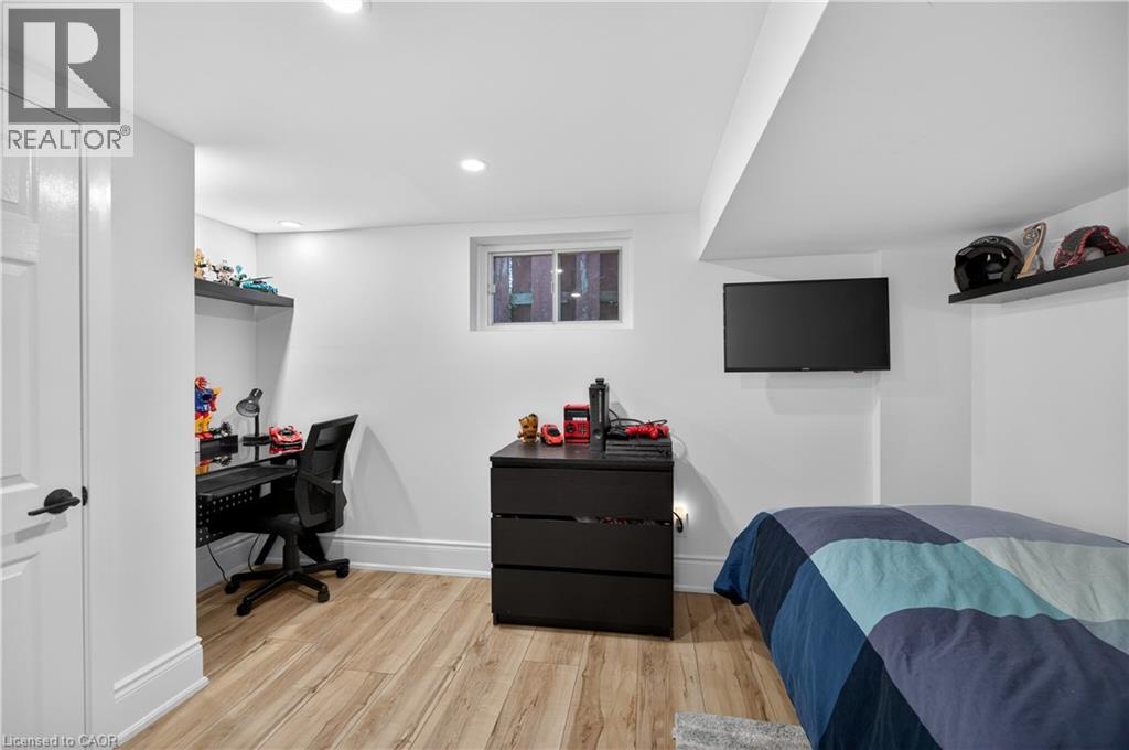 486 East 38th Street, Hamilton, Ontario  L8V 4G8 - Photo 42 - 40798916