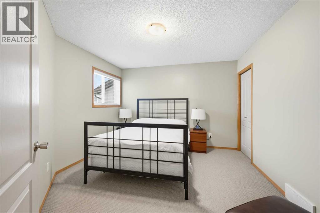 52 Panatella Gate, Calgary, Alberta  T3K 6C7 - Photo 32 - A2275646