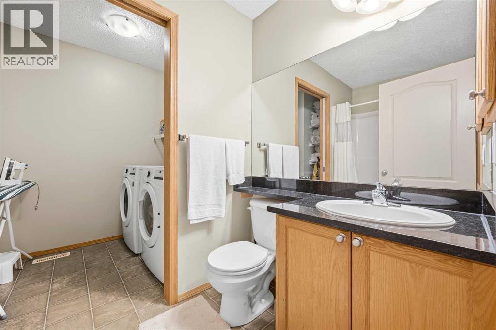 52 Panatella Gate, Calgary, Alberta  T3K 6C7 - Photo 35 - A2275646