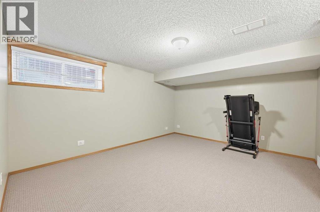 52 Panatella Gate, Calgary, Alberta  T3K 6C7 - Photo 39 - A2275646